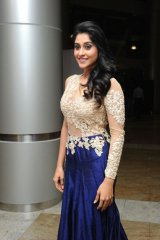 Regina at Pilla Nuvvu leni Jeevitham Success Meet